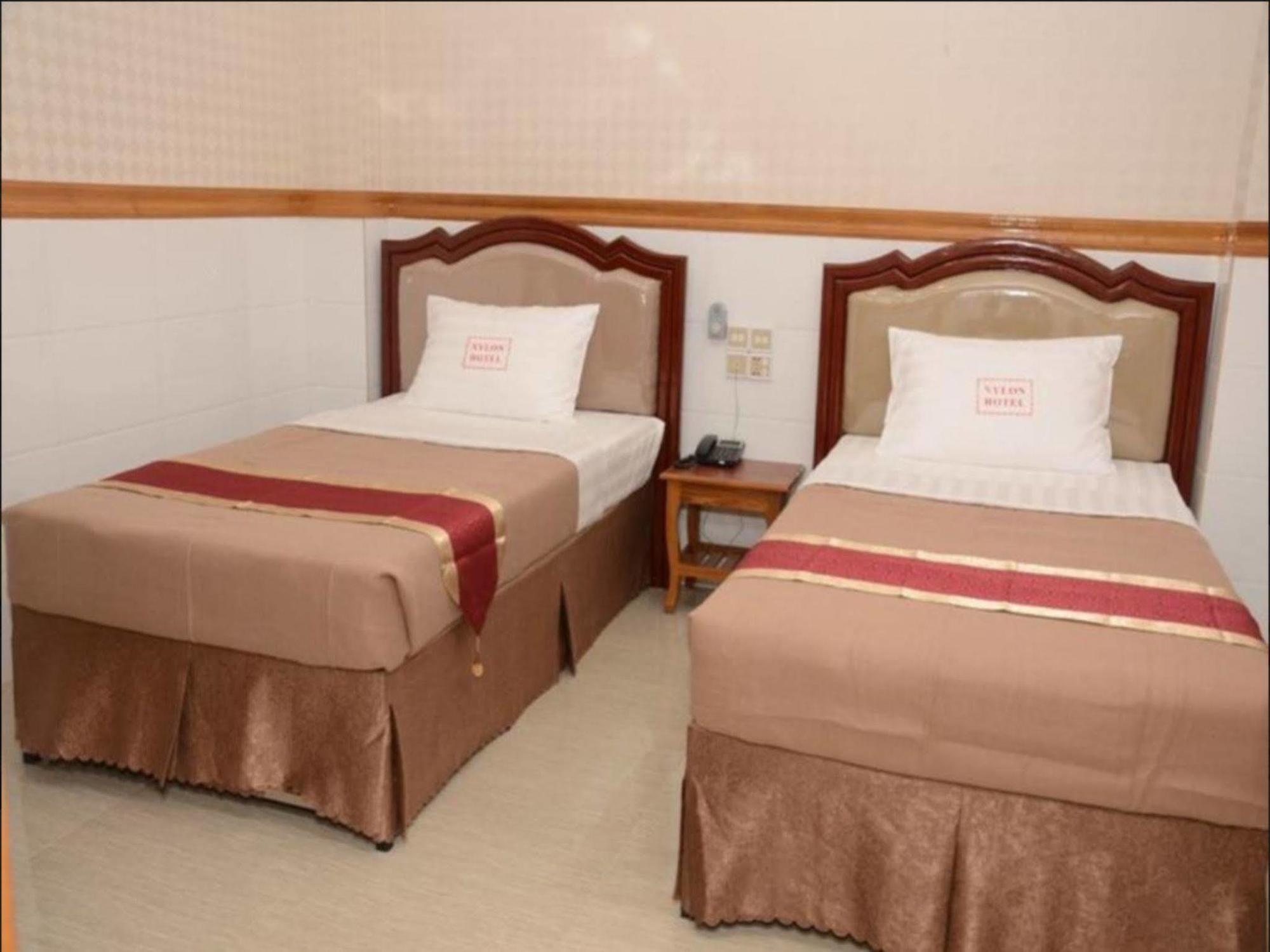Hotel Nylon Mandalay Exteriér fotografie